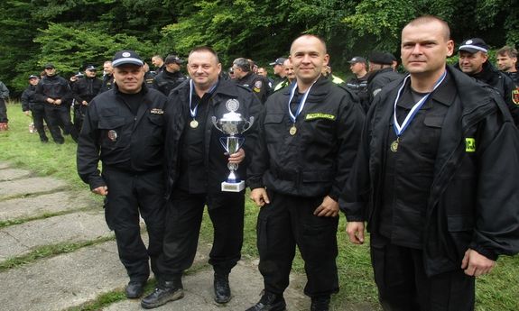 Złotoryjscy policjanci tryumfowali w międzynarodowych zawodach strzeleckich