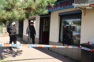 Policjanci na miejscu zdarzenia