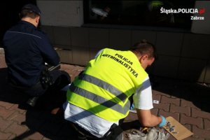 Policjanci na miejscu zdarzenia