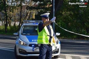 Policjanci podczas zabezpieczania imprezy