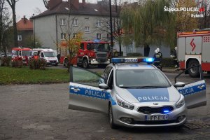 Uzbrojeni napastnicy wtargnęli do szkoły. Ćwiczenia Policji i innych służb