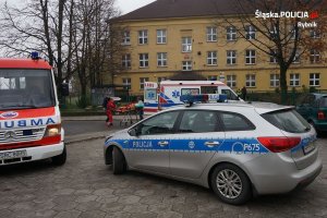 Uzbrojeni napastnicy wtargnęli do szkoły. Ćwiczenia Policji i innych służb