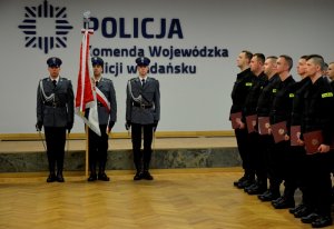 Ślubowanie nowo przyjętych policjantów