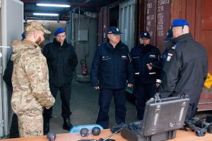 Delegacja z Komendy Głównej Policji ze świąteczną wizytą w JSPP w Kosowie