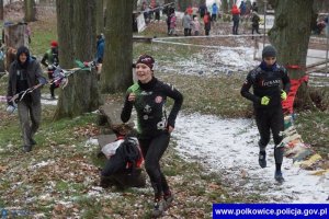 Dzielnicowy ponownie na podium w zawodach biegowych z przeszkodami