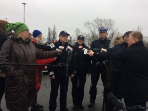 Bezpieczne ferie. Policjanci radzą i ostrzegają