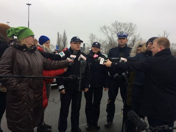Bezpieczne ferie. Policjanci radzą i ostrzegają