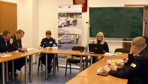 Policjanci uczą się czeskiego - policisté se uči česky