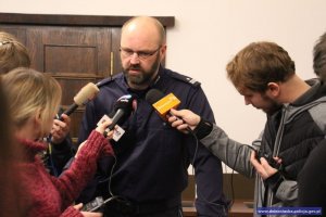 „Mobilne laboratoria” trafiły do dolnośląskich policjantów – zakup sprzętu możliwy był w ramach Programu Współpracy INTERREG V-A Polska - Saksonia oraz Republika Czeska - Polska