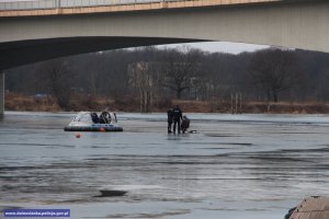 Zadbaj o swoje bezpieczeństwo - lód na wodzie, to &quot;krucha&quot; sprawa