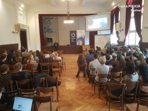 spotkanie w I Liceum Ogólnokształcącym im. Tadeusza Kościuszki w Mysłowicach w ramach kampanii promocyjno- informacyjnej pod nazwą &quot;Policję tworzą ludzie... twórzmy ją razem&quot;