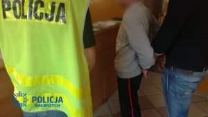 Grupa oszustów działających metodą „na policjanta” rozbita przez wałbrzyskich kryminalnych