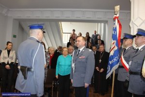 Uroczyste odsłonięcie tabliczek upamiętniających policjantów, którzy ponieśli śmierć na służbie