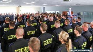 Ślubowanie nowo przyjętych policjantów