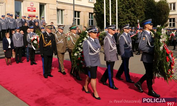 uroczystość upamiętniająca przedwojennych stróżów prawa, zamordowanych wiosną 1940 r. przez sowieckie NKWD