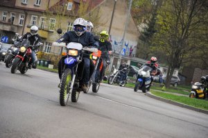 W sezon wjeżdżamy bezpiecznie! Motocyklowa parada z policjantami na czele