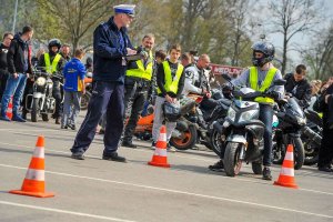 W sezon wjeżdżamy bezpiecznie! Motocyklowa parada z policjantami na czele