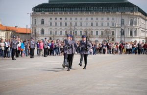 Policyjny posterunek przed Grobem Nieznanego Żołnierza