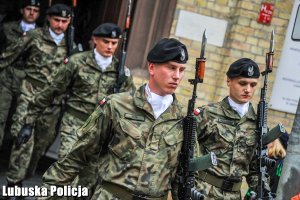 Policjanci w hołdzie Konstytucji 3-go Maja