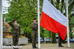 Policjanci w hołdzie Konstytucji 3-go Maja