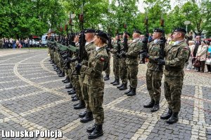 Policjanci w hołdzie Konstytucji 3-go Maja