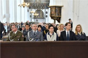 Policjanci w hołdzie Konstytucji 3-go Maja