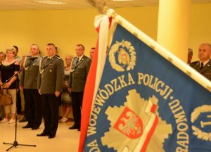 ślubowanie nowo przyjętych policjantów