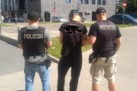 Podejrzani o kradzież pojazdu w rękach policjantów