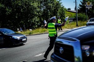 policjant w trakcie zmagań konkursowych