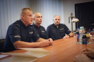 Komendant Wojewódzki  Policji nagrodził policjantów z Myślenic za akcję ratunkową