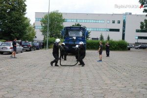 policjanci w trakcie zawodów