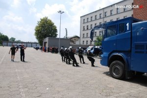 policjanci w trakcie zawodów