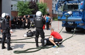 policjanci w trakcie zawodów