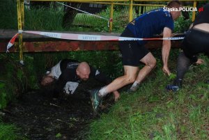 policjanci w trakcie zawodów