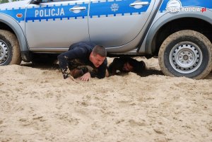 policjanci w trakcie zawodów