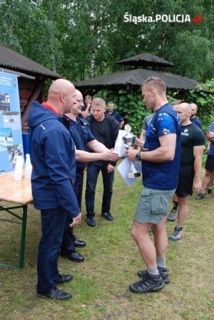 policjanci w trakcie zawodów