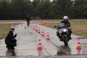 policjanci podczas konkursu