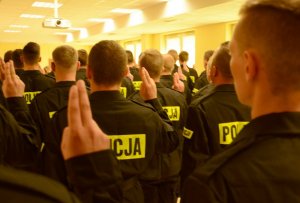 uroczystość ślubowania nowo przyjętych policjantów