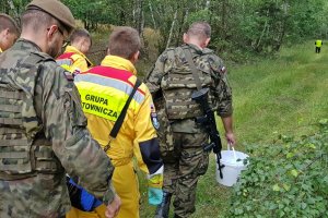 Policjanci przeszkolili Terytorialsów jak szukać osób zaginionych