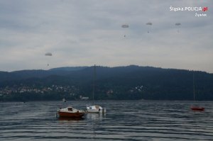 Policyjni motorowodniacy zabezpieczali wojskowe ćwiczenia