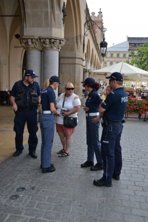 Podsumowanie efektów polsko-włoskich patroli na ulicach Warszawy i Krakowa