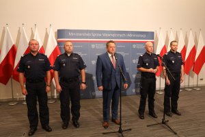 konferencja prasowa z udziałem Jarosława Zielińskiego wiceministra MSWiA oraz komendanta Głównego Policji gen. insp. Jarosława Szymczyka