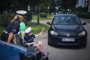 Malwinka, podopieczna „Fundacji Mam Marzenie” z wizytą w Komendzie Wojewódzkiej Policji w Krakowie