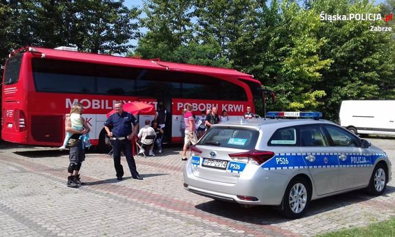 Radiowóz i krwiobus