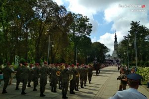 policjanci podczas zabezpieczenia