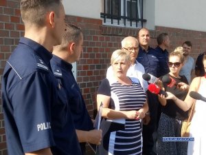 Głogowscy policjanci otrzymali psa służbowego do wykrywania narkotyków