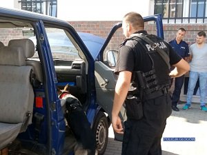 Głogowscy policjanci otrzymali psa służbowego do wykrywania narkotyków