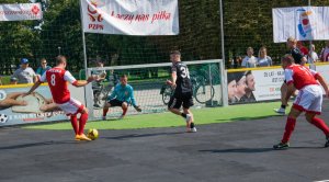 Policyjni piłkarze mistrzami IX Turnieju Piłki Ulicznej Pamięci Macieja Kozłowskiego