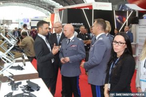 XXVI Międzynarodowy Salon Przemysłu Obronnego z udziałem policjantów