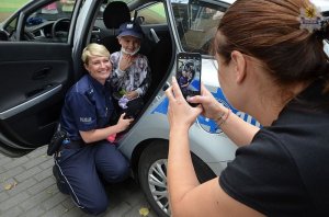 Policjanci spotkali się z małym bohaterem Julianem